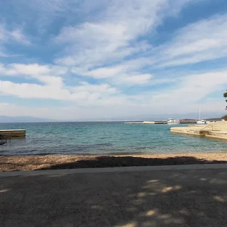In With Seaview, Terrace, Wifi, Washing Machine *