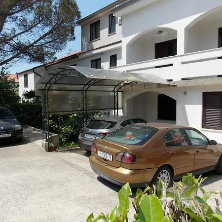 In With Seaview, Terrace, Wifi, Washing Machine *