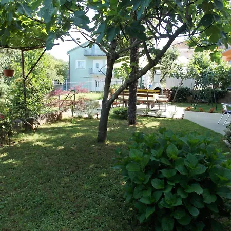 In With Seaview, Terrace, Wifi, Washing Machine Malinska